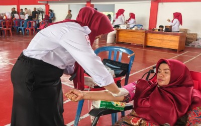 Setetes Darah, Sejuta Harapan: Kepala Man 1 Bengkulu Utara Donor Darah Massal