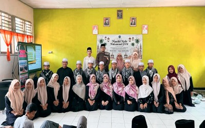 Tim Hadroh An-Nurul Fata MAN 1 Bengkulu Utara Unjuk Kebolehan